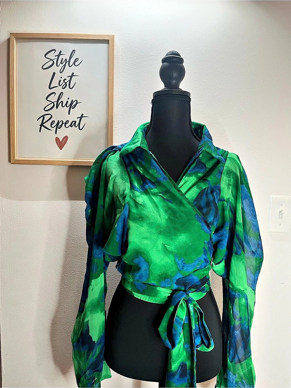 SHEIN Privé Green Blue Floral Puff Sleeve Wrap Tie Top XL
